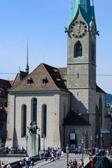 Fraumünster and Grossmünster churches in Zurich with Münsterbrücke bridge