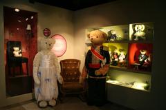 Goong teddy bears display