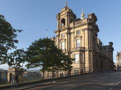 Edinburgh Museum on the Mound exterior