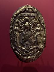 Silver arms badge bearing coat of arms granted to Bank of Scotland in 1701