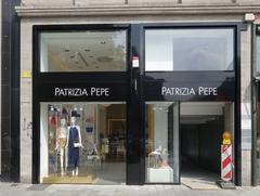 Patrizia Pepe store in Düsseldorf on Königsallee 52