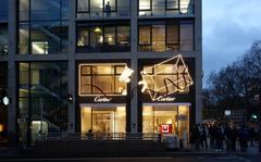 Cartier storefront with new exterior advertising, Königsallee corner Steinstraße, Düsseldorf, December 2021