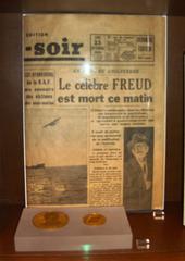 Paris-Soir newspaper headline on September 25, 1939, announcing Sigmund Freud's death