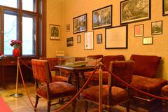 Seating arrangements at Sigmund Freud museum