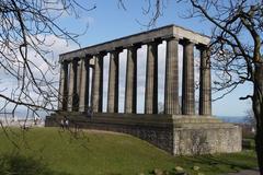 Skyline of Edinburgh, Scotland with prominent historic buildings