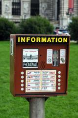 Informationssäule auf dem Heldenplatz in Wien