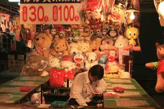 vendor at Liouho Night Market