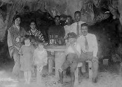 Shimizu Linyuan circa 1930 with family and friends