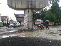 Construction of Lalkuthi flyover on Barasat-Barrackpore road