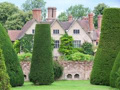 Packwood House