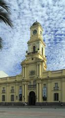 Plaza de Armas in Santiago with National History Museum in the background