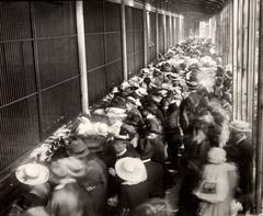 Crowded scene at Amsterdam zoo Artis in 1917