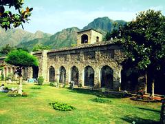 group of arched terraces structural complex