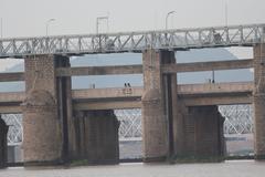 Prakasam Barrage structure spanning Krishna River