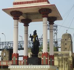 Krishnaveni statue at Prakaasam Barrage