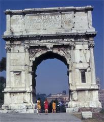 Arc de Titus frontal view