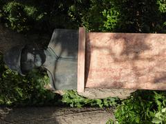 Bust sculpture in Giardini della Biennale