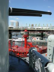 B-turret and barrels of HMAS Vampire facing Pyrmont Bridge