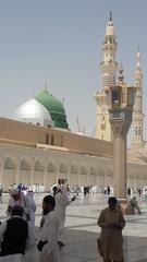 Masjid Nabwi in Medina at sunset with minarets and dome