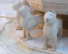 Detail of the Fountain of the Lions, Patio de los Leones, Alhambra, Granada, Spain