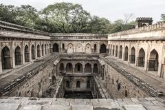 Jamali Kamali mosque and tomb complex