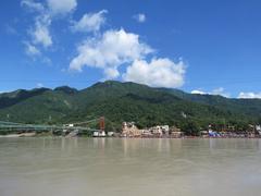 Ram Jhula bridge in Rishikesh with scenic views