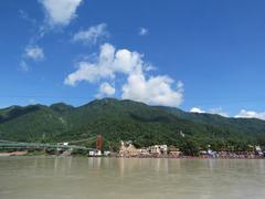 Ram Jhula bridge in Rishikesh with nearby views