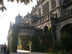 Entrance to the lodge ASI monument