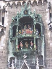 Carillon at Munich's New Town Hall Tower