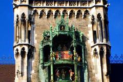 München Marienplatz Glockenspiel at neues Rathaus