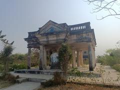 Obelisk at Raymond's Tomb