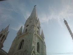 San Thome Basilica in Chennai photographed from a moving car