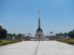 Confucius Monument at Rizal Park in the Wisdom Walk of Chinese Garden