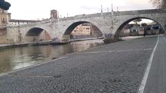 Fiume Tevere river in Rome 2016