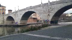 Fiume Tevere river in Rome 2016