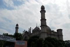 long shot of Jama Masjid near Husainabad