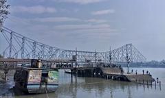 Howrah Bridge from ferry ghat