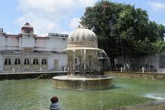 Saheliyon-ki-Bari garden in Udaipur with fountains, marble elephants, and lotus pool