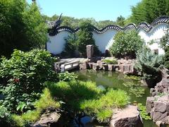 The New York Chinese Scholar's Garden