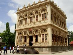 Shinde Chatri Mahadev Mandir Side View in Pune