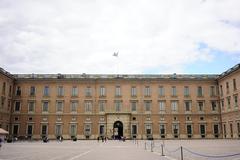 Royal Palace in Oslo during a sunny day with clear skies