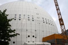 Support columns for the gondola lift at the Globen arena