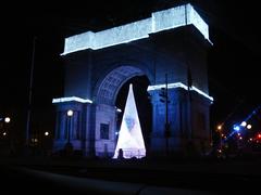 Soldiers and Sailors Memorial Arch illuminated in December 2006