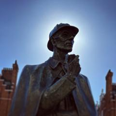 Sherlock Holmes statue in London