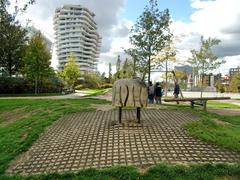 Swings at Grasbrookpark facing Marco-Polo-Terraces