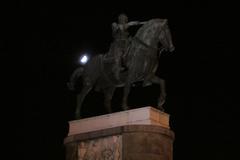 Statue of Gattamelata by Donatello at night