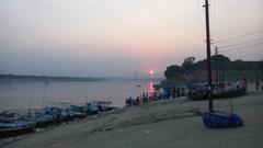 Sunset at Yamuna River with Allahabad Fort and Akshay Vat tree