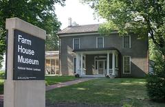 Farm House Museum south sign