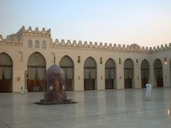 courtyard of Hakim Mosque