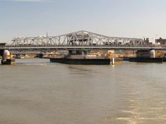 Third Avenue Bridge connecting Manhattan and the Bronx in New York City viewed from the northwest